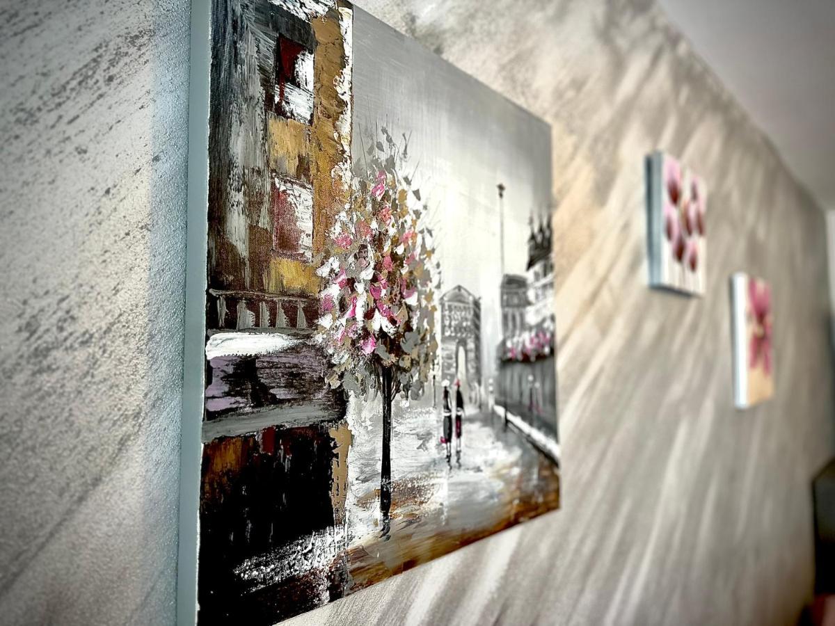 4friendscoresibrasov Pink Apartment Brașov